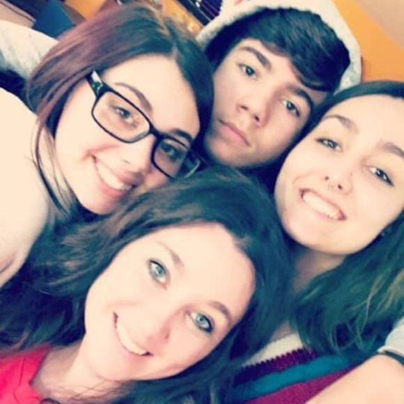 Meet your Posher, Angie - Picture 1 of 1